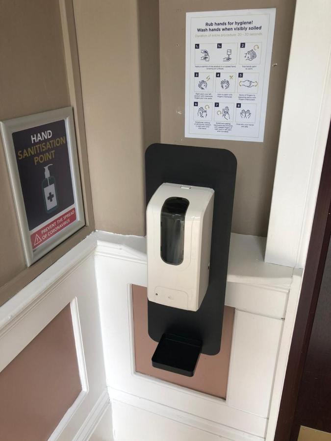 אדינבורו Piries Hotel מראה חיצוני תמונה