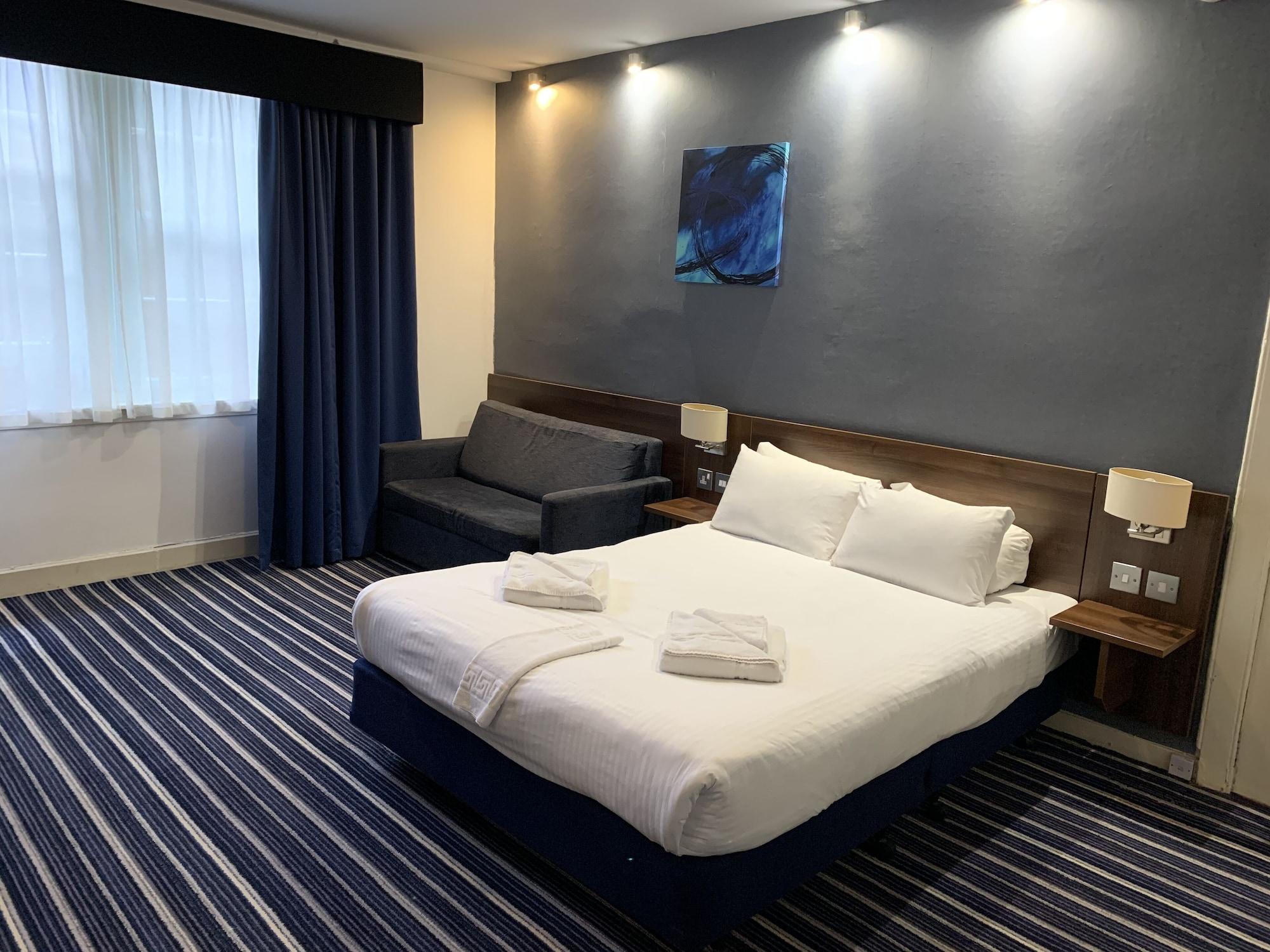 אדינבורו Piries Hotel מראה חיצוני תמונה