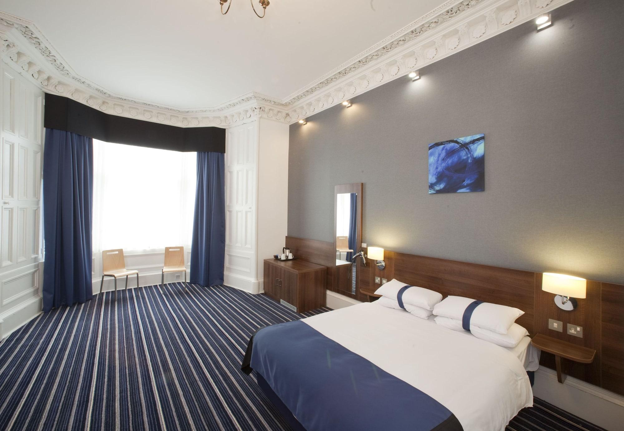 אדינבורו Piries Hotel מראה חיצוני תמונה