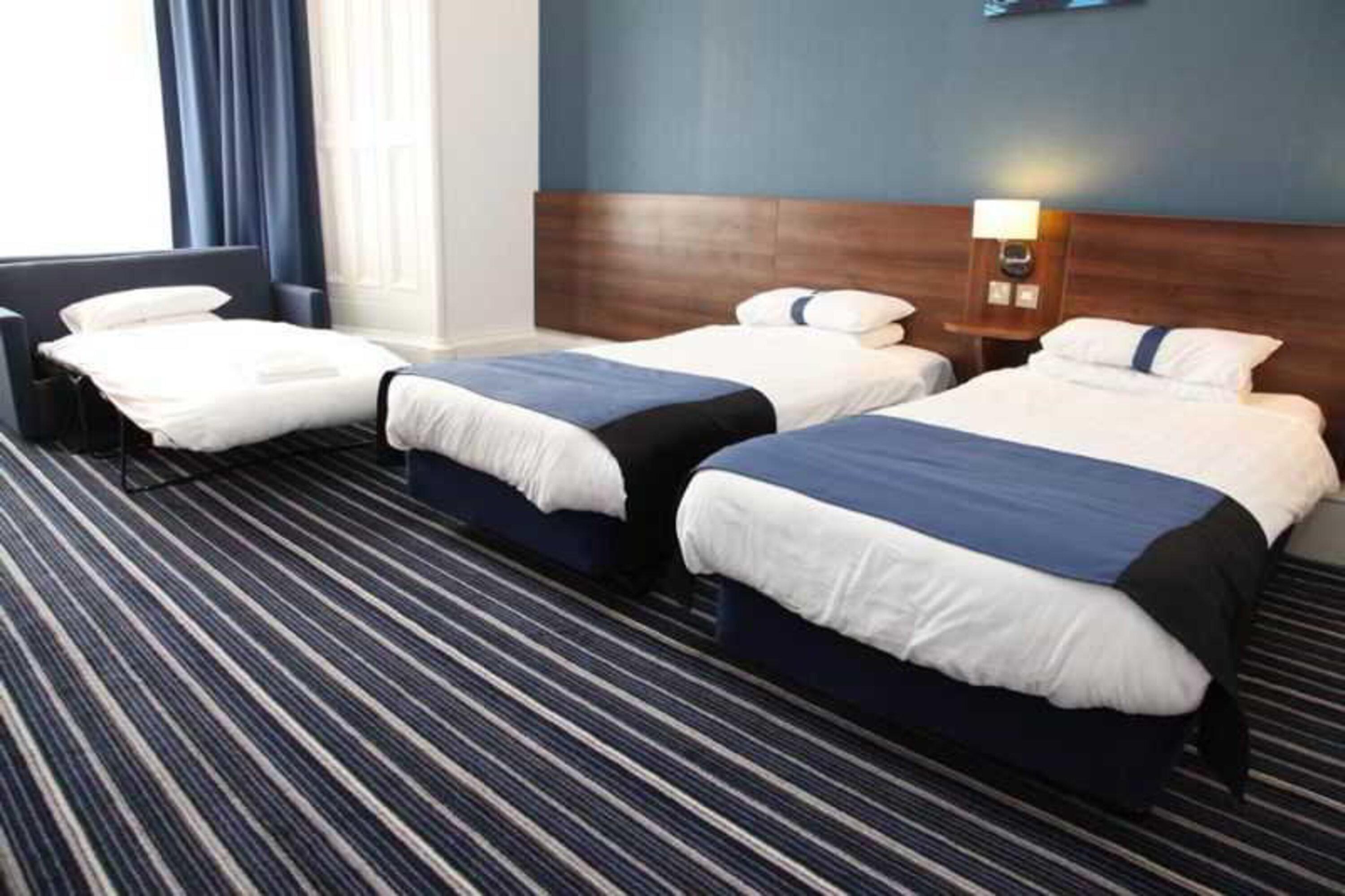אדינבורו Piries Hotel מראה חיצוני תמונה