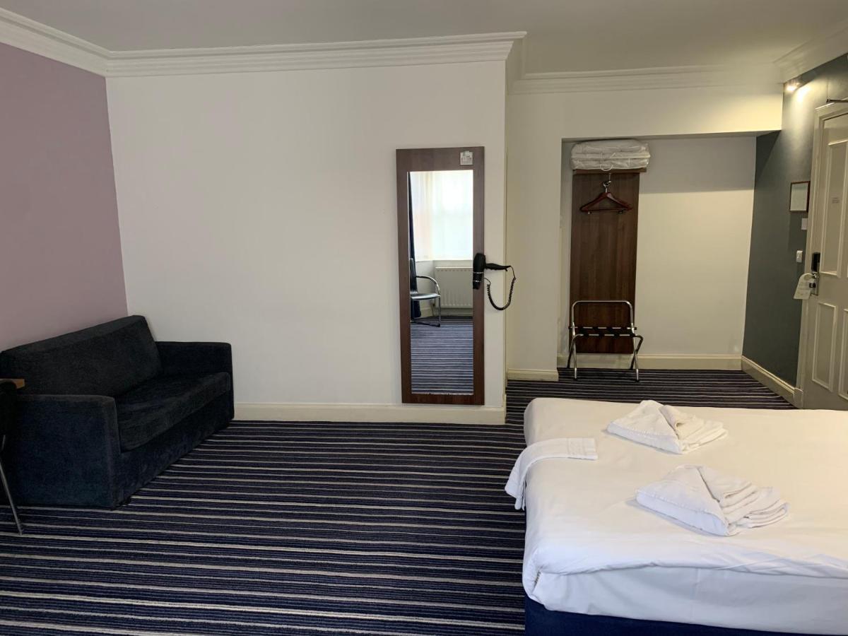 אדינבורו Piries Hotel מראה חיצוני תמונה